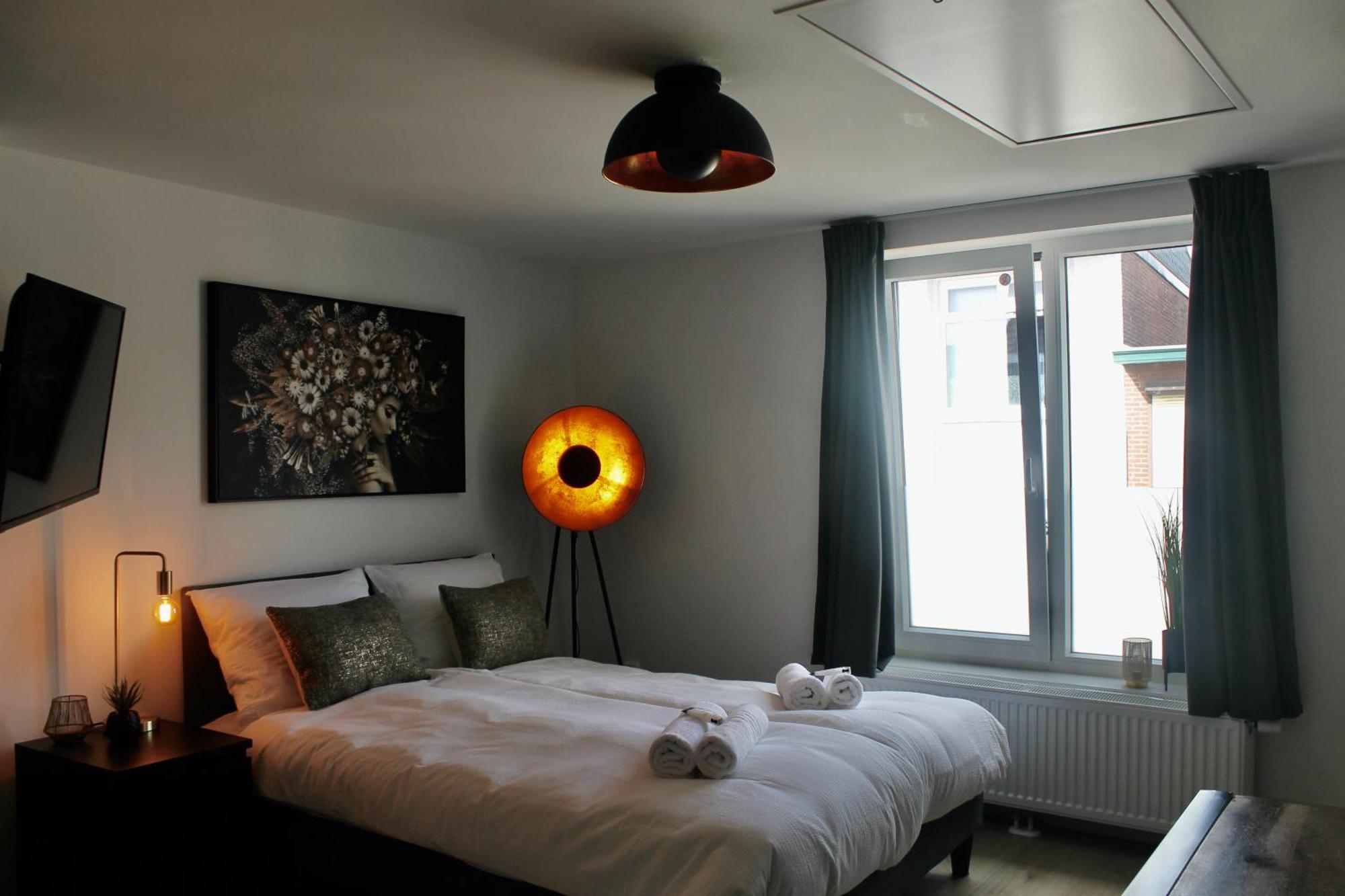 B&K Urban City Suites Tilburg Kültér fotó