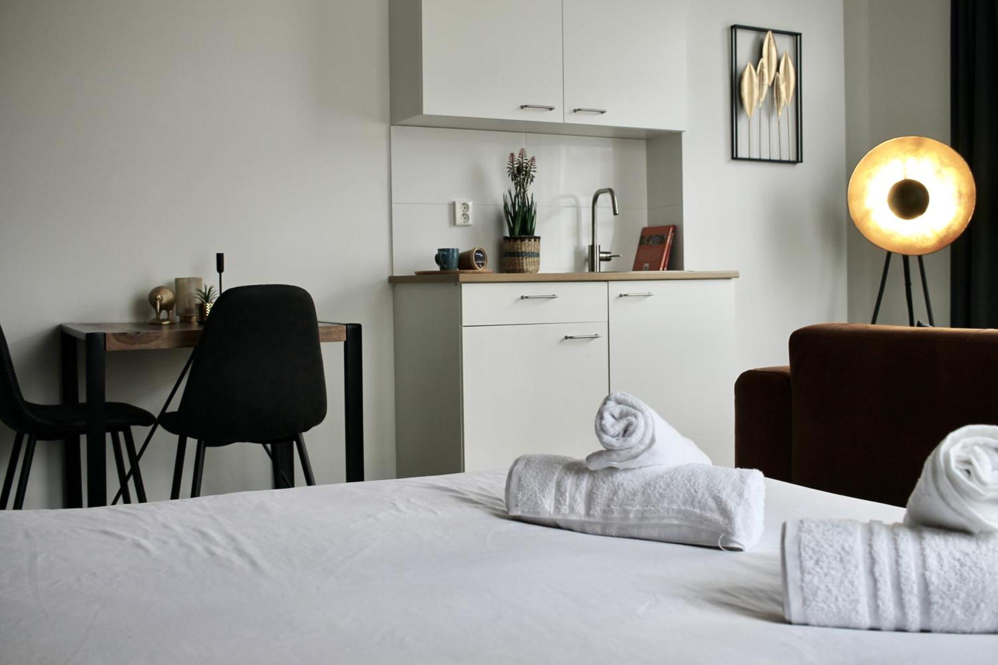 B&K Urban City Suites Tilburg Kültér fotó