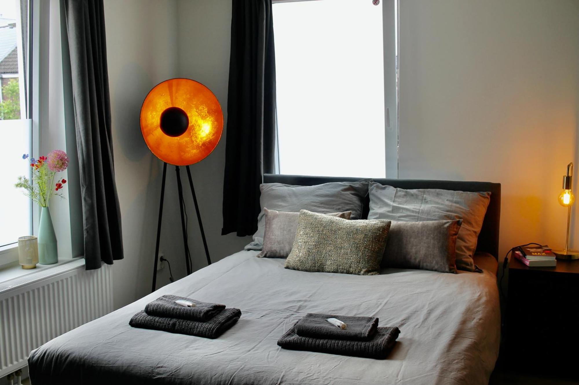 B&K Urban City Suites Tilburg Kültér fotó