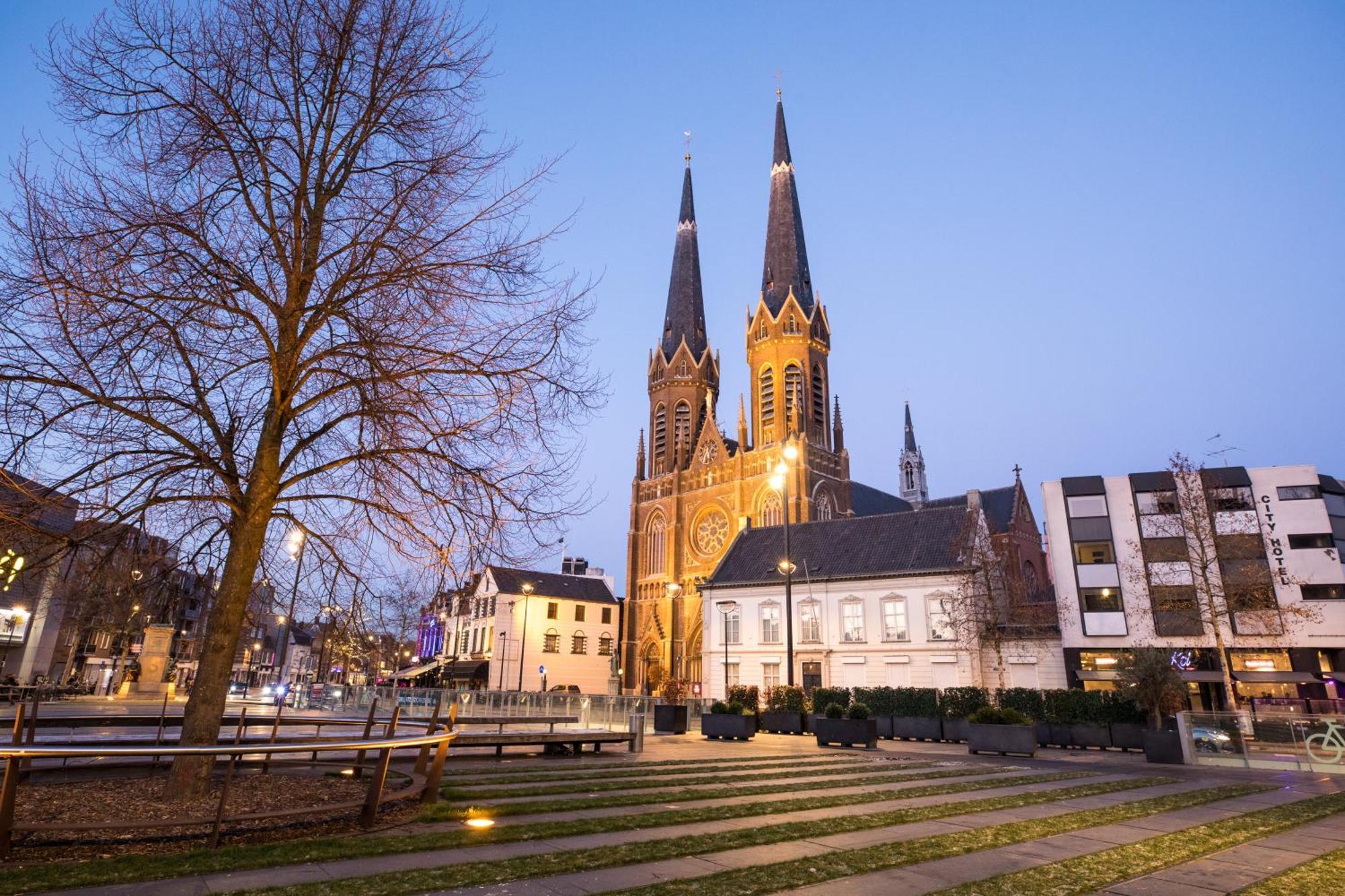 B&K Urban City Suites Tilburg Kültér fotó