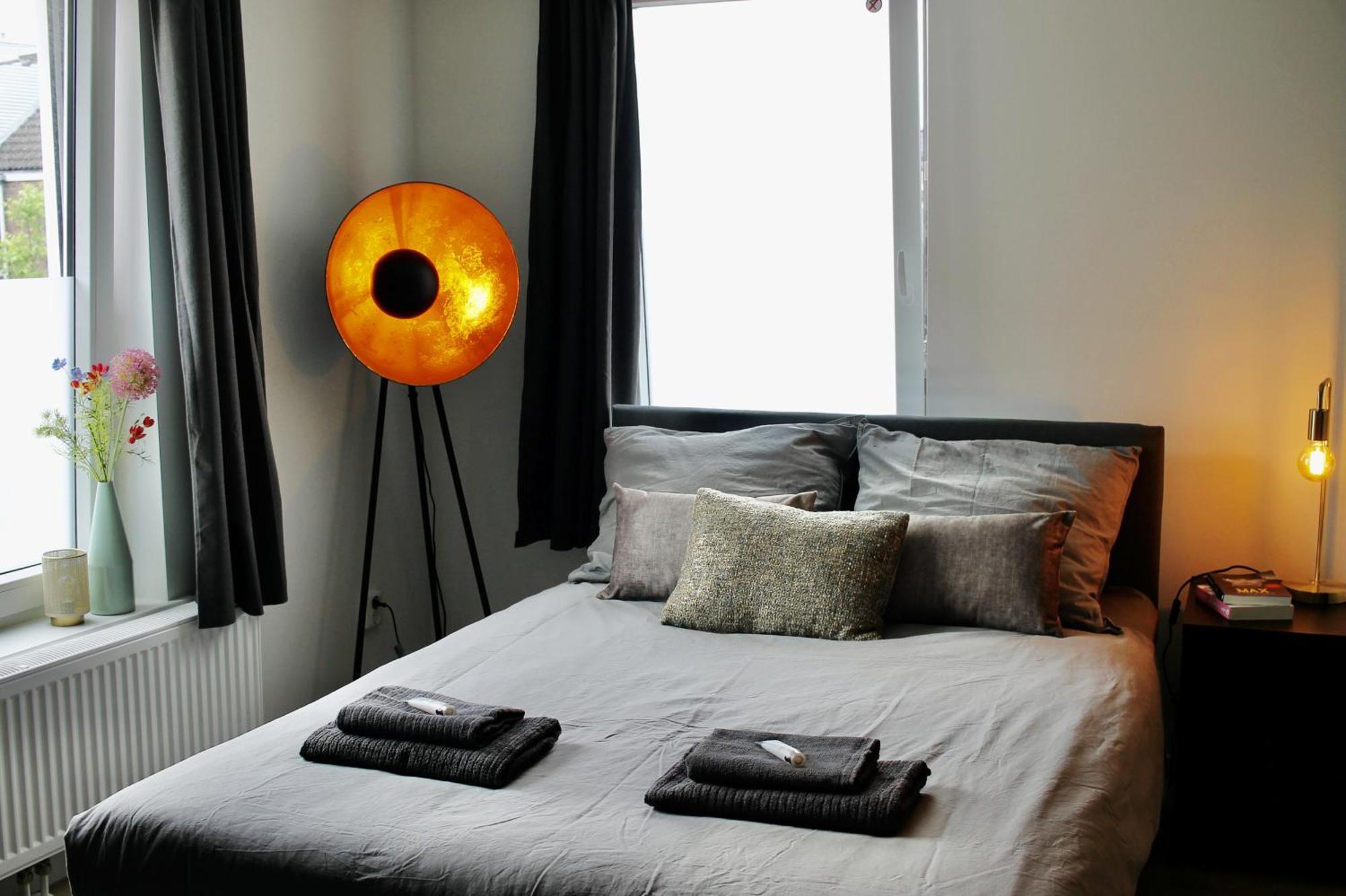 B&K Urban City Suites Tilburg Kültér fotó